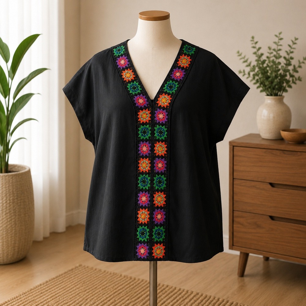 NWT CUPSHE Embroidered‎ V-Neck Top Womens Small Black Floral Boho Short Sleeve